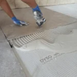 Revestech DYSO – Ekstremna Anti-Crack Membrana za keramiku velikog formata  i podno grejanje, rolna 15 m² (1,5 m × 10 m) - Слика 5