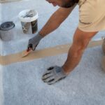 Revestech BANDA 13X30 – Hidroizolaciona traka za spojeve i ivice, rolna 30 m × 12,7 cm - Слика 4