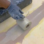 Revestech BANDA 13X30 – Hidroizolaciona traka za spojeve i ivice, rolna 30 m × 12,7 cm - Слика 5