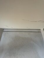 Revestech LINEAR BASIC SQUARES  – kanalica za tuš i terase sa kvadratnom rešetkom i preinstaliranom DRY 40 hidroizolacijom 25x25 cm - Слика 3