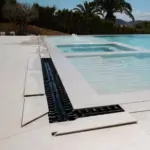 WALK LEVEL - Spoljašnja kanalica sa skrivenim odvodom za terase i bazene sa preinstaliranom DRY hidroizolacijom
