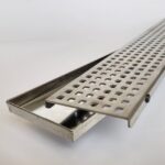 Revestech LINEAR FLAT SQUARES – kanalica za tuš i terase sa masivnom kvadratnom rešetkom i 3 m² DRY 50 hidroizolacione membrane - Слика 3